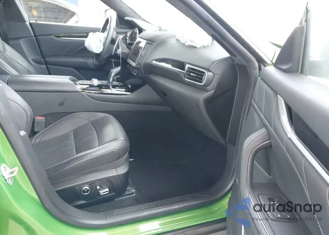 2023 Maserati Levante Modena z USA, uszkodzony, nr VIN ZN661YUM5PX413759